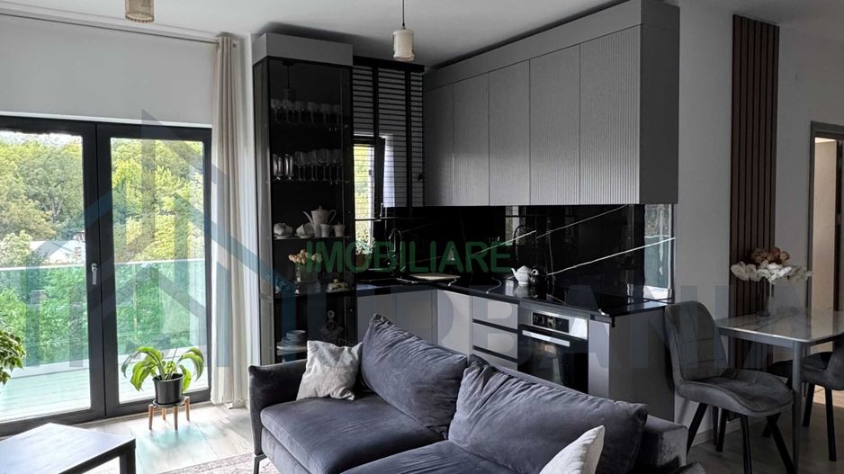 Apartament modern cu 2 camere de închiriat în Copou, complex Newton Park - Poză 1