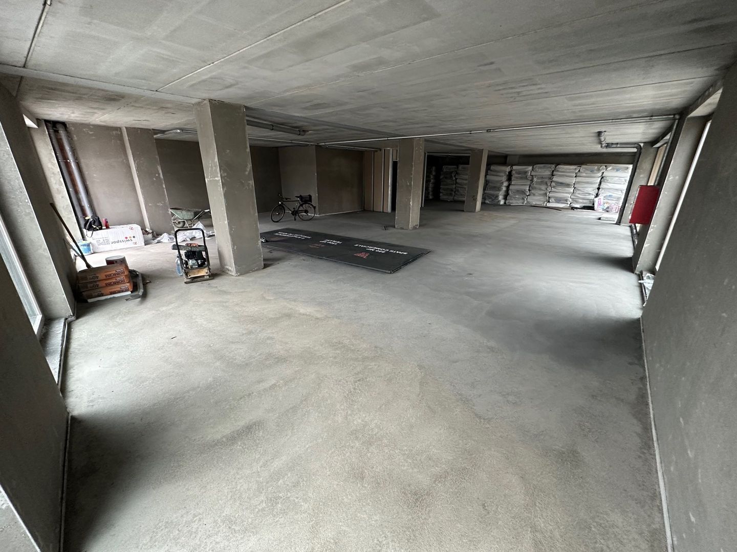 SPATIU COMERCIAL ZONA CENTRALA suprafta 168  MP - Poză 3