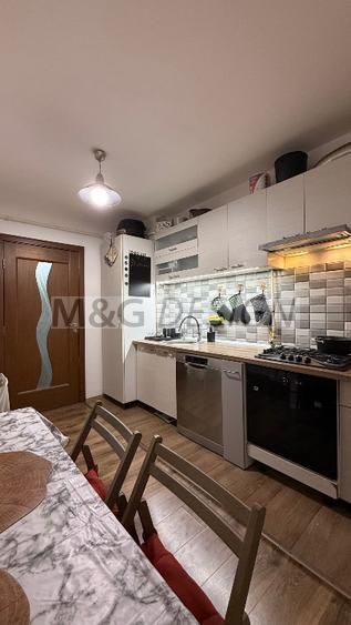 Apartament 3 camere decomandat - Poză 10