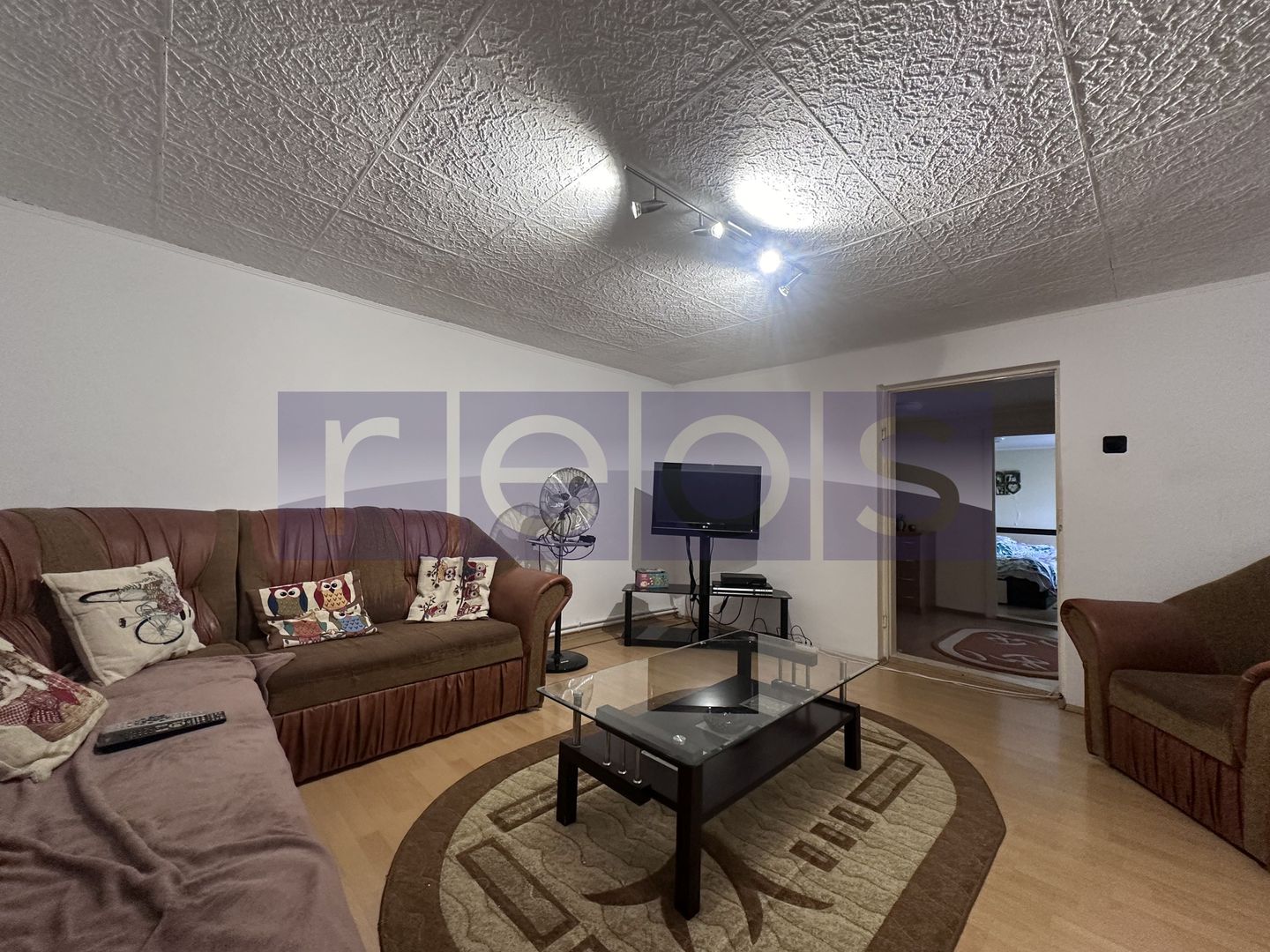 | CASA 5 CAMERE +CURTE | SOSEAUA CHITILEI | TRAMVAI MARMUREI-500 METRI - Poză 2