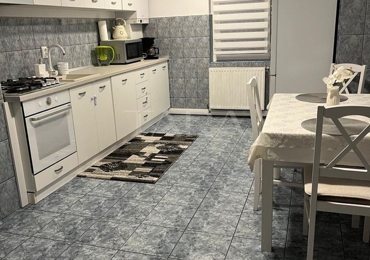 Apartament 3 camere, 3 balcoane închise, zona centrală, Apahida. - Poză 2
