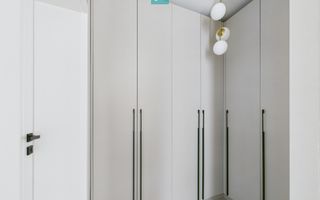 Casă modernă cu 5 camere, 4 băi și terasă închisă – Otopeni, central - Poză 21