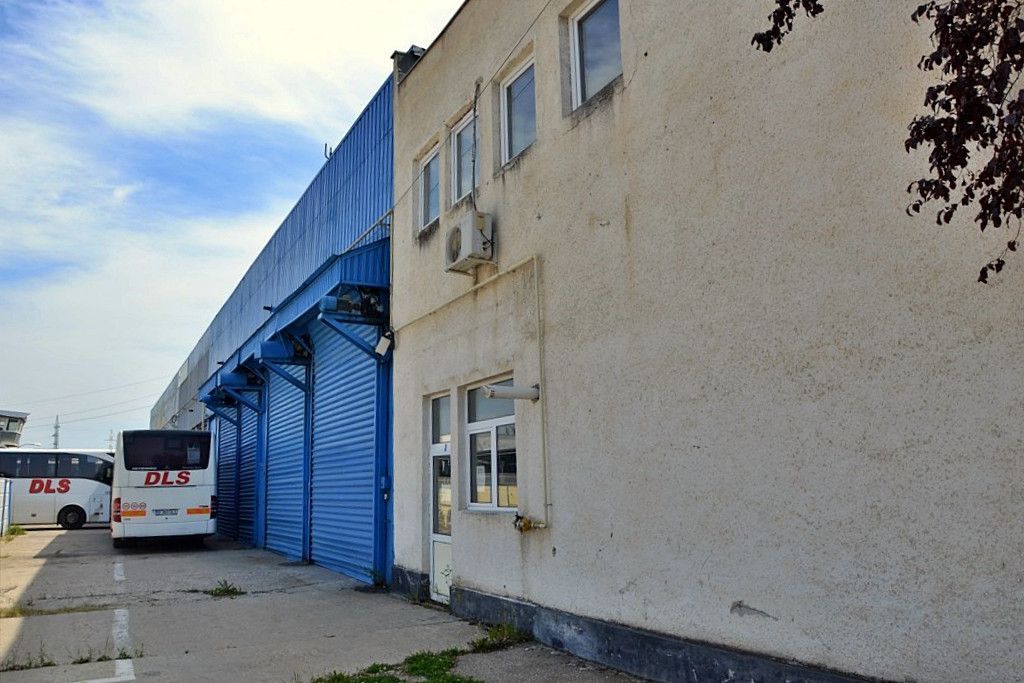 Mioveni - Hala, birouri, anexe, platforma De Inchiriat - Poză 2