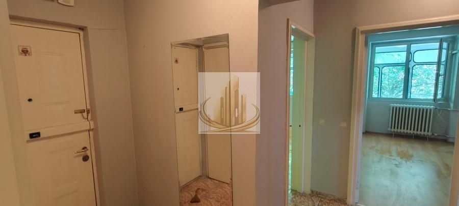 Vanzare apartament 3 camere decomandat Tineretului - Poză 3