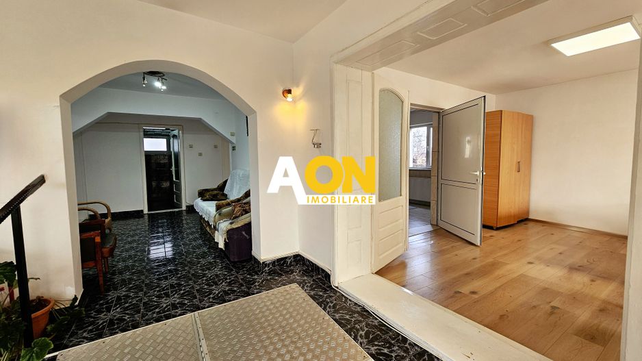 Casa 10 camere, 878 mp teren, toate utilitatile, Barabant - Poză 3