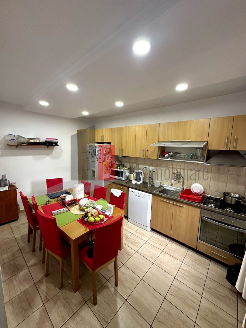 Casă individuală de vânzare – Dămăroaia, Sector 1, București - Poză 6