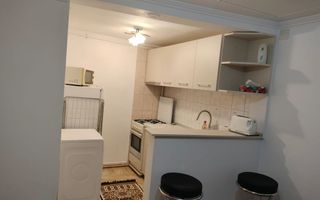 Garsonieră la casă, in zonă centrală, cu pod și beci. - Poză 7