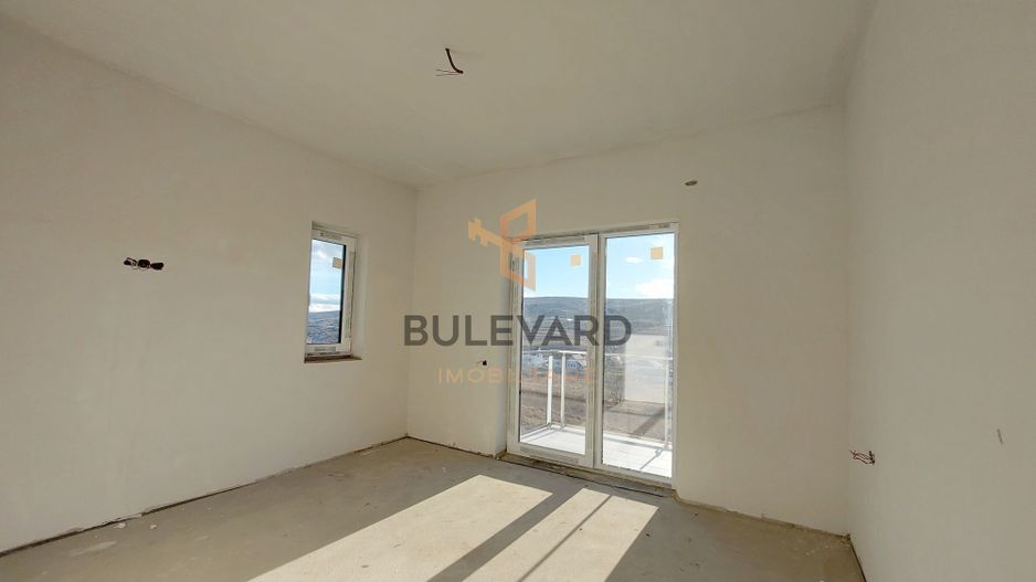 Case individuale cu teren de 440 mp+apartament la demisol! - Poză 17