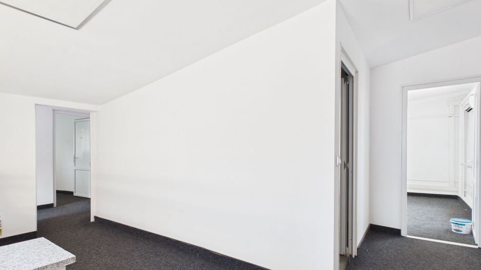 Clădire de 560 mp utili ~20 încăperi | Configurație medicală - Poză 19