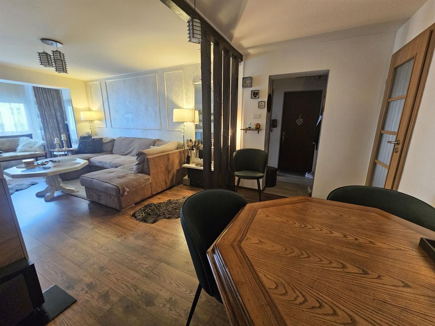 Apartament 3 camere Cetate et.3 pivnita bloc caramida - Poză 2