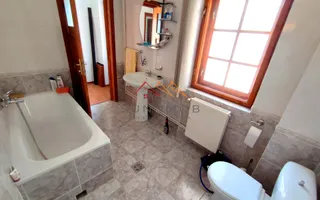 VILĂ DE VÂNZARE | CORNU DE JOS | 2.392 MP TEREN | PISCINĂ | 250.000 - Poză 12