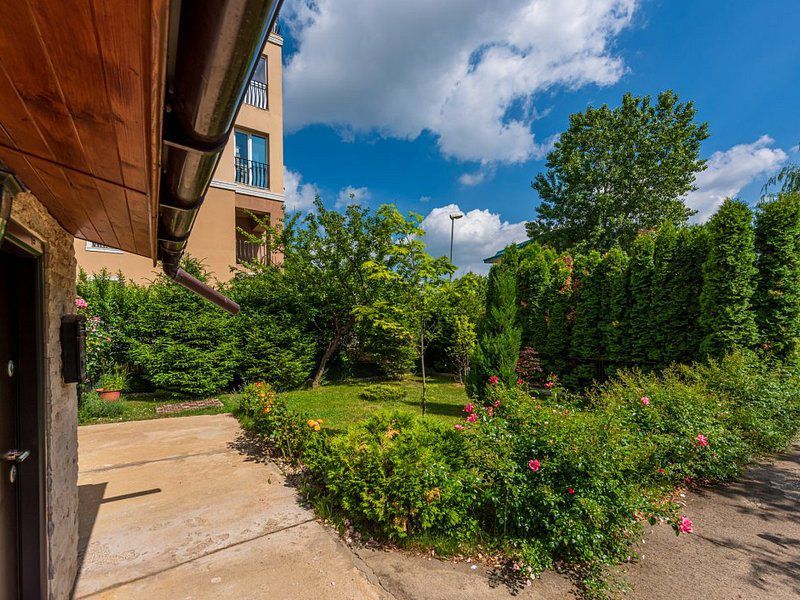 Vila 3 camere in Cosmopolis, mobilata si utilata - Poză 10