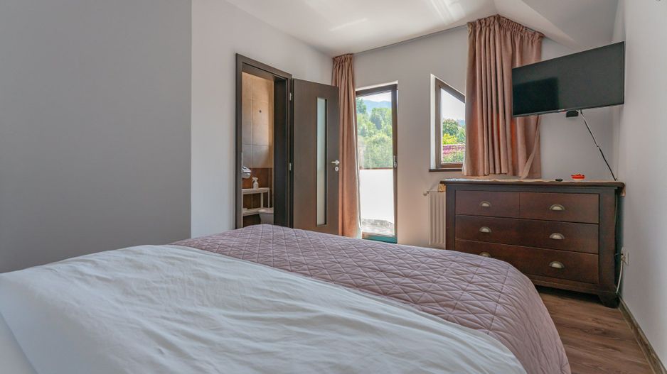 Pensiune de vânzare în Bran, cu rating 9.8 Booking și 4.9 Google - Poză 32