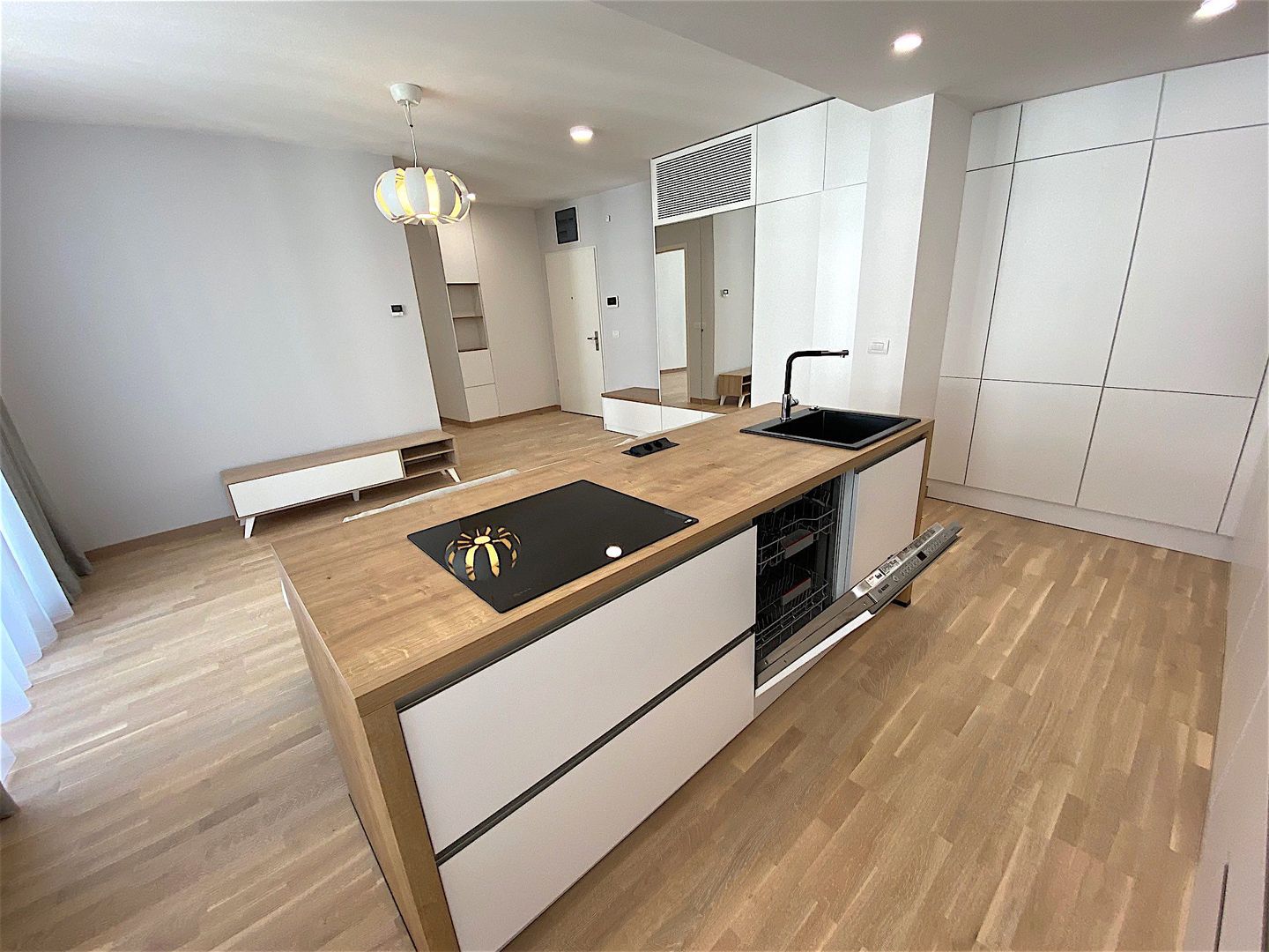 Apartament lux in bloc nou- ISHO - Poză 10