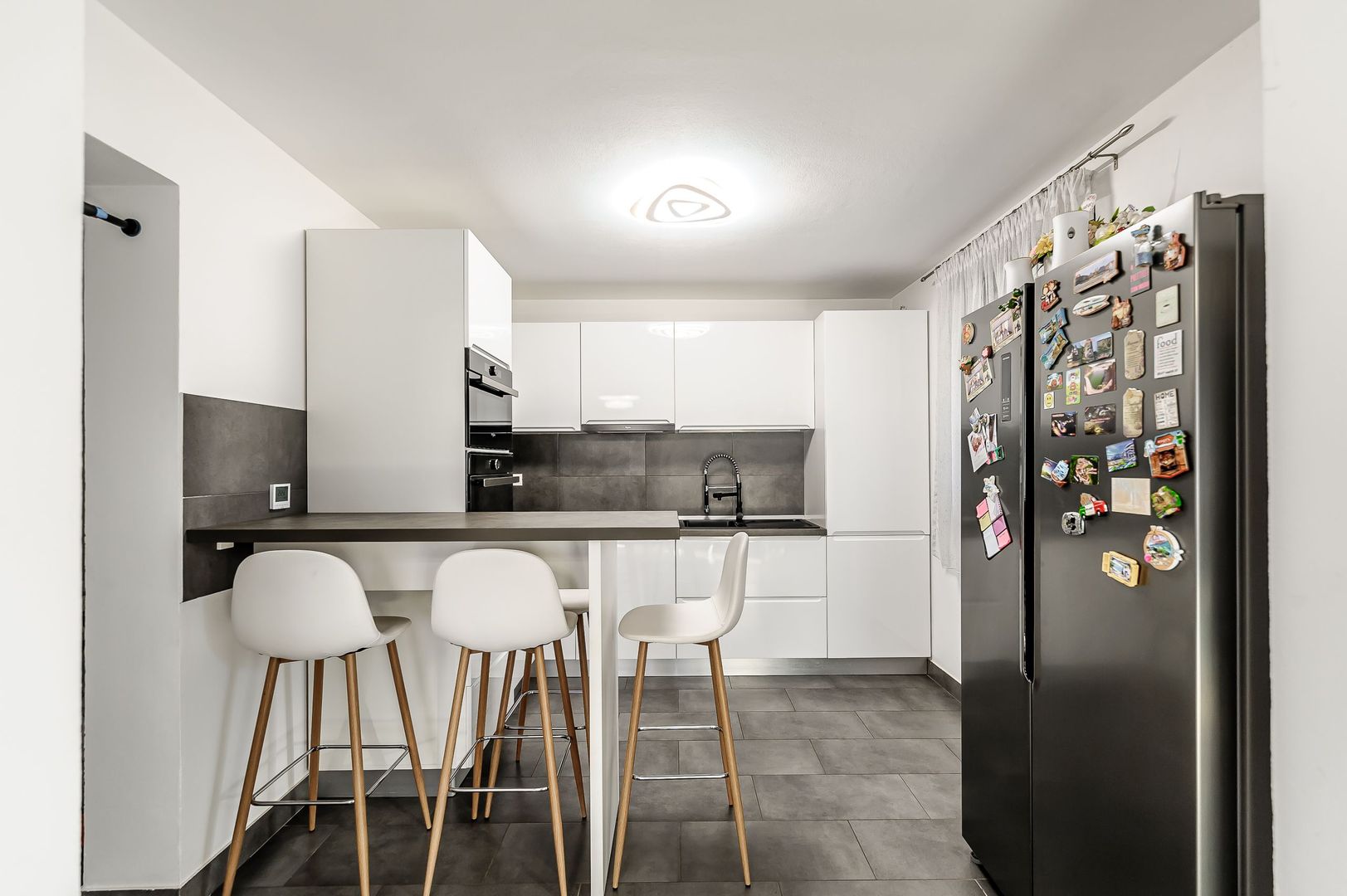 Casă modernă, finisaje premium – Vladimirescu, lângă Arad - Poză 5