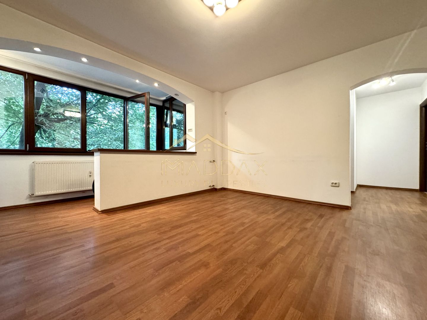 Apartament cu 3 camere // Zona Tei - Doamna Ghica - Poză 1