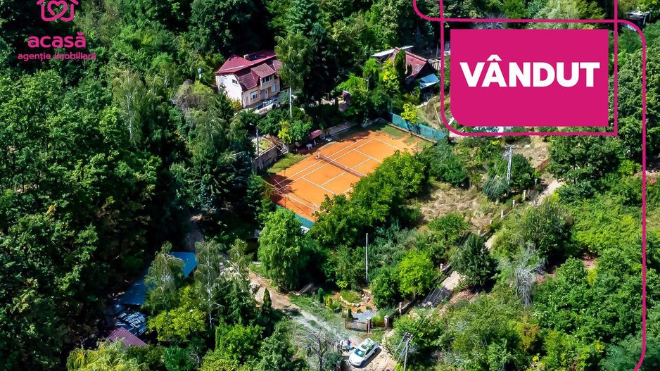 PROPRIETATE VÂNDUTĂ Casă conac cu 15.000 mp deal împădurit la Barațca, - Poză 1