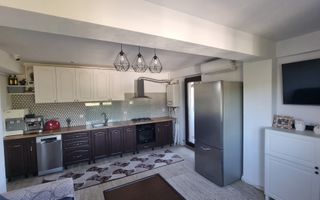 Apartament cu 4 camere - etaj 2/3 - Rediu - Casablanca - 139.500 euro - Poză 9
