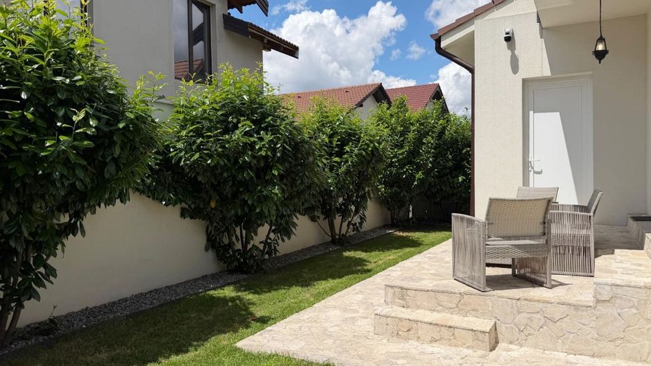Casa cu 5 camere in Cartierul Tineretului | Prima inchirere - Poză 16