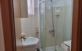 1 camera zona Sagului bloc nou etaj 1 CENTRALA PROPRIE - Poză 5