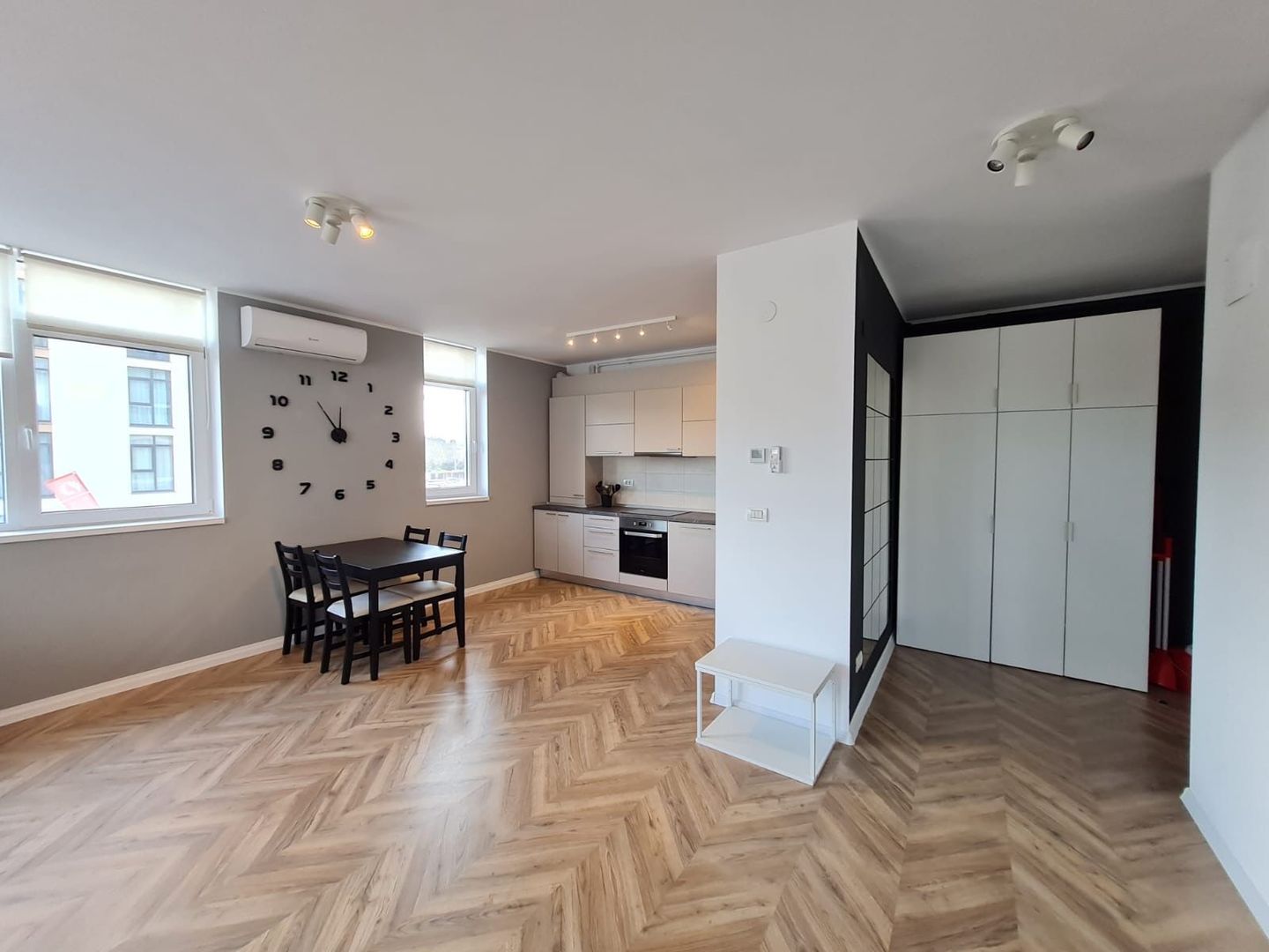 Lux si calitate la 3 min de Piata Unirii - Poză 8