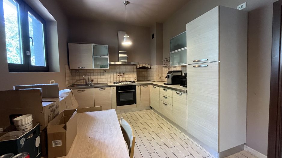 OTOPENI | Chirie Casa 13 Camere pretabil Notariat Cabinet Avocat - Poză 3