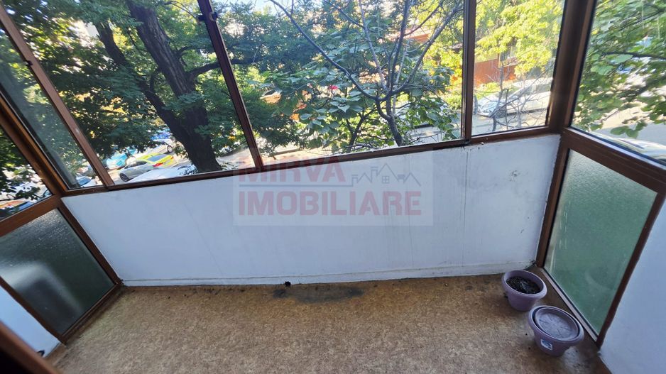 Vanzare apartament 3 camere, 54,99 mp, etaj 1/4, zona Democrației - Poză 11