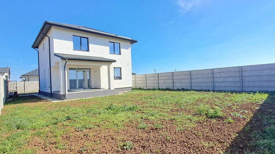 Dragomiresti Deal, casa individuala P+1+M, utilitati, stb la 700 metri - Poză 1