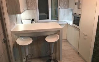 Etajul 2/ Apartament 3 camere/   Fara Risc Seismic/Zona Podu Ros! - Poză 3