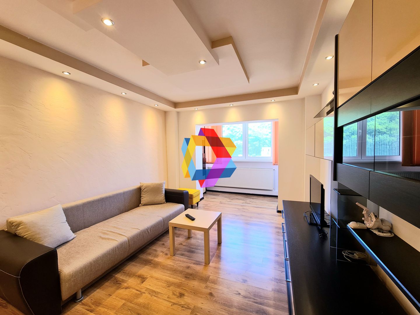 Apartament 3 camere de vânzare, zona Racadau , 76 mp, spatii-comerciale-brasov. - Poză 2