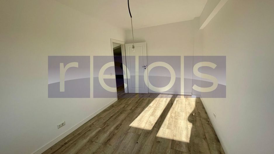 VANZARE APARTAMENT 3 CAMERE TEPES VODA CALEA CALARASILOR 87MP MANSARDA - Poză 6
