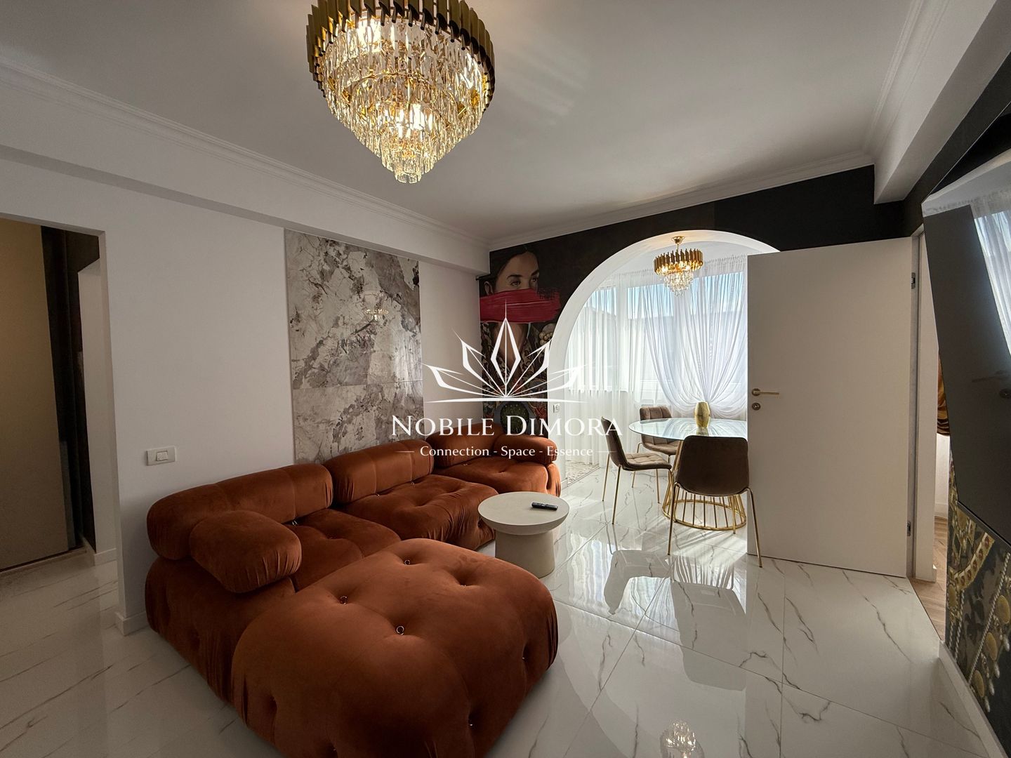 Apartament de lux - Ultracentral - 2 camere - parcare privata - Poză 3
