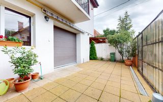 Casa cu 4 camere,237mp,zona strada Lunga - Poză 2