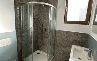 Casa cu 5 camere - Dumbravita - Poză 25