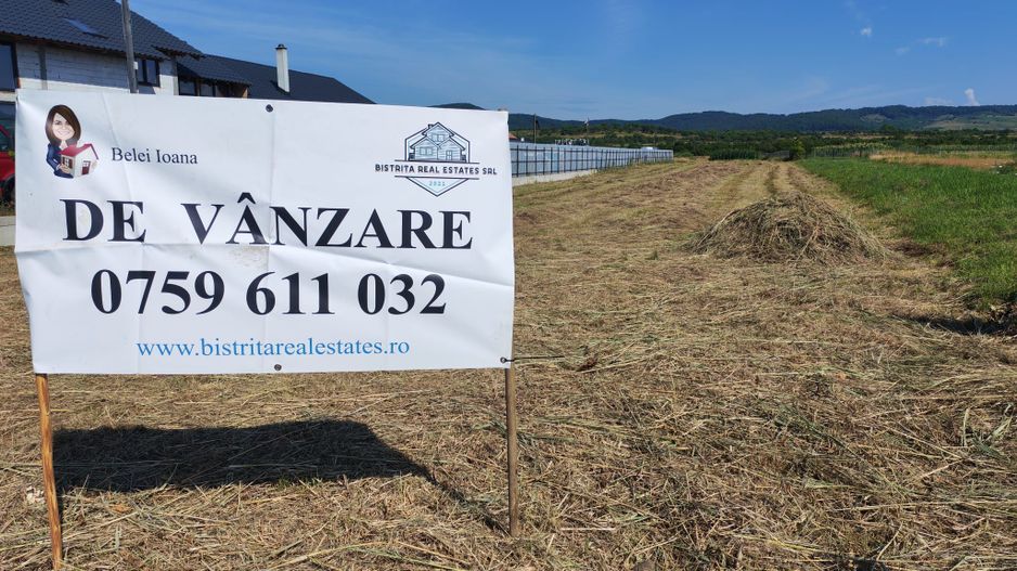 teren - 21,55 ari - acces direct din DN17 - pretabil spatiu comercial/productie - Poză 1