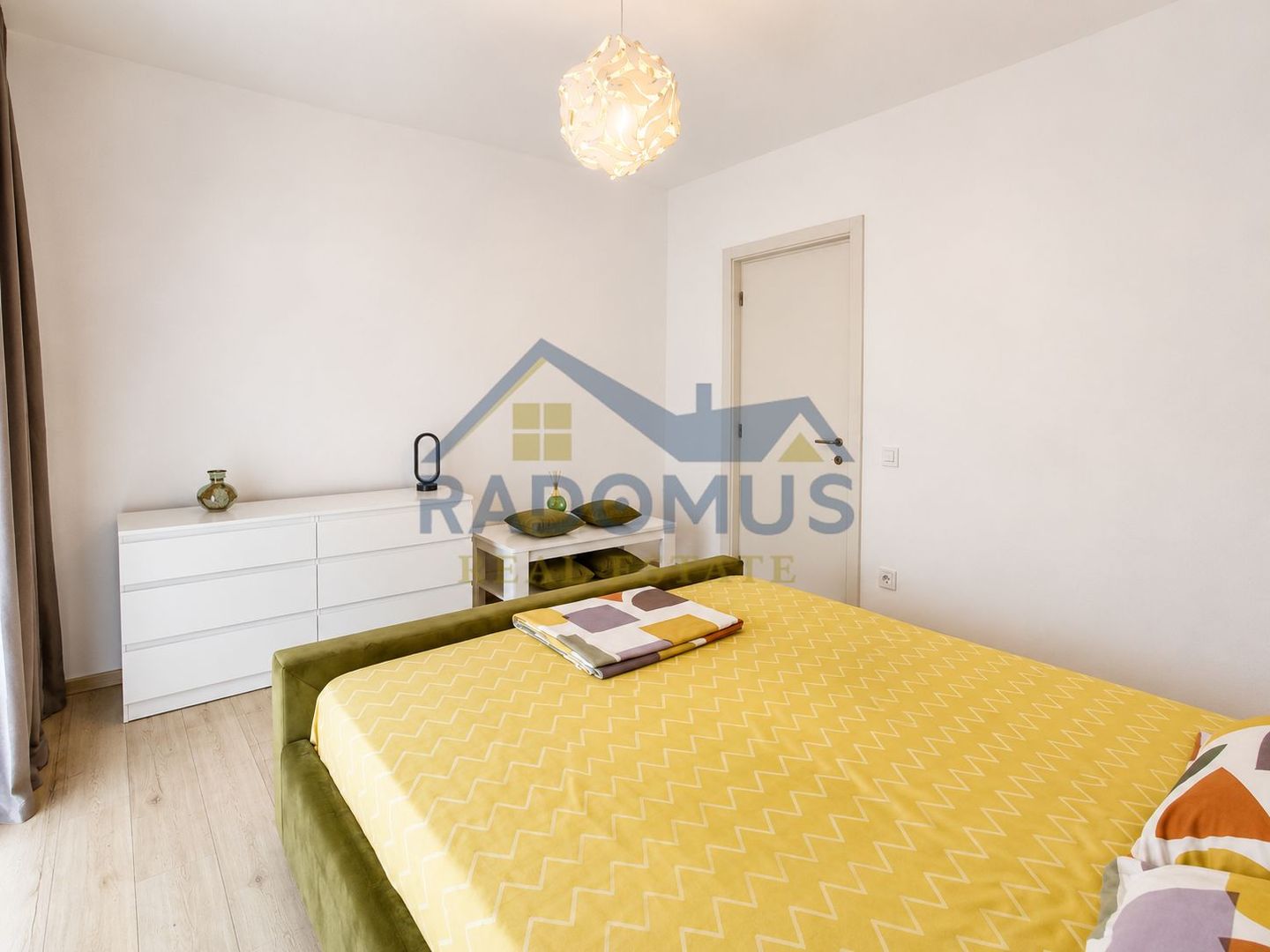 Chirie Ploiesti | 2 camere | Decomandat | Central | Bloc nou | 550€ - Poză 7
