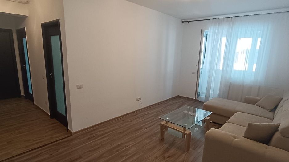 Apart. decomandat ( bucatarie separata+balcon ) + Parcare ! - Poză 1