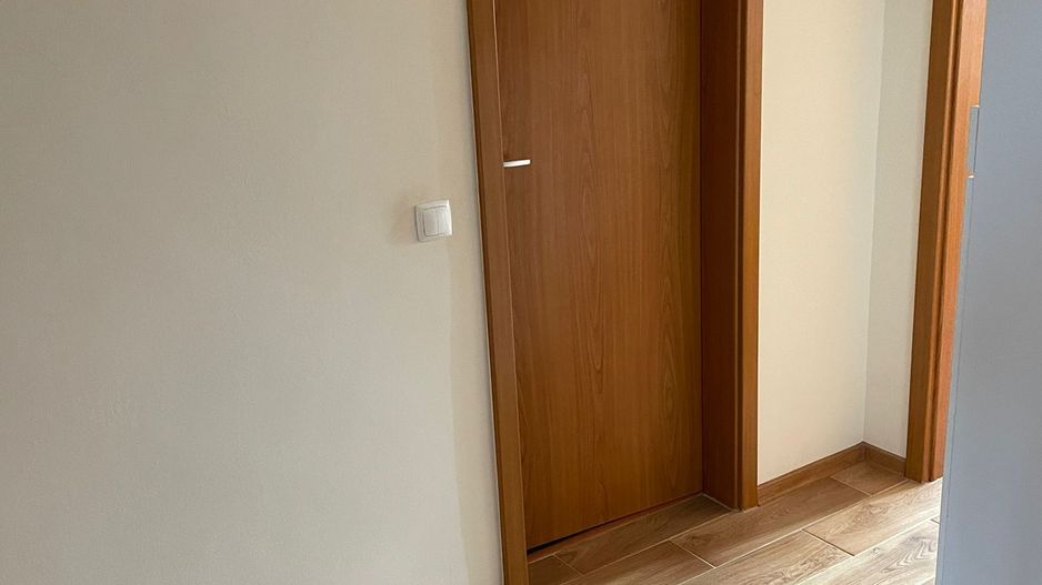 Închiriere apartament 3 camere | Piața Victoriei | Etaj 7/8 cu lift nou - Poză 9