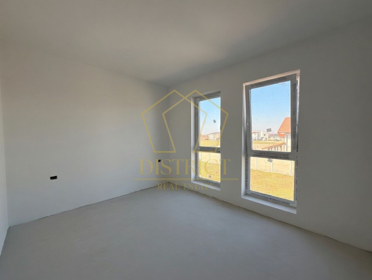 Duplex cu 4 camere, despărțit prin camera tehnica | Mosnita Noua | Barista - Poză 9