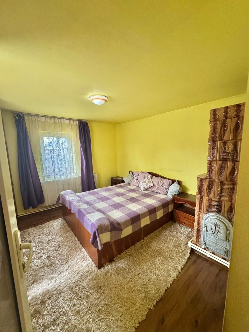 De vânzare casă cu 4 camere, garaj - Poză 4