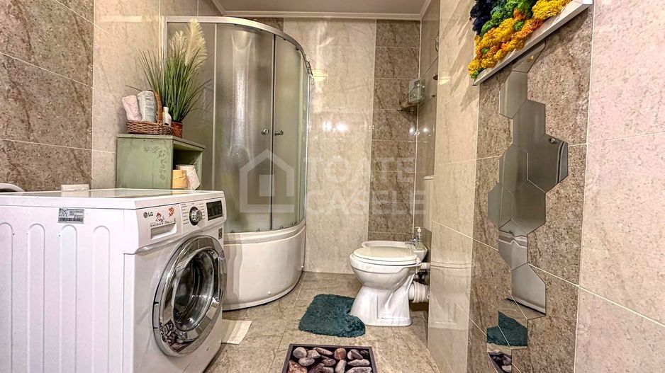 Apartament nou cu 2 camere, decomandat,  garaj, etaj intermediar - Poză 5