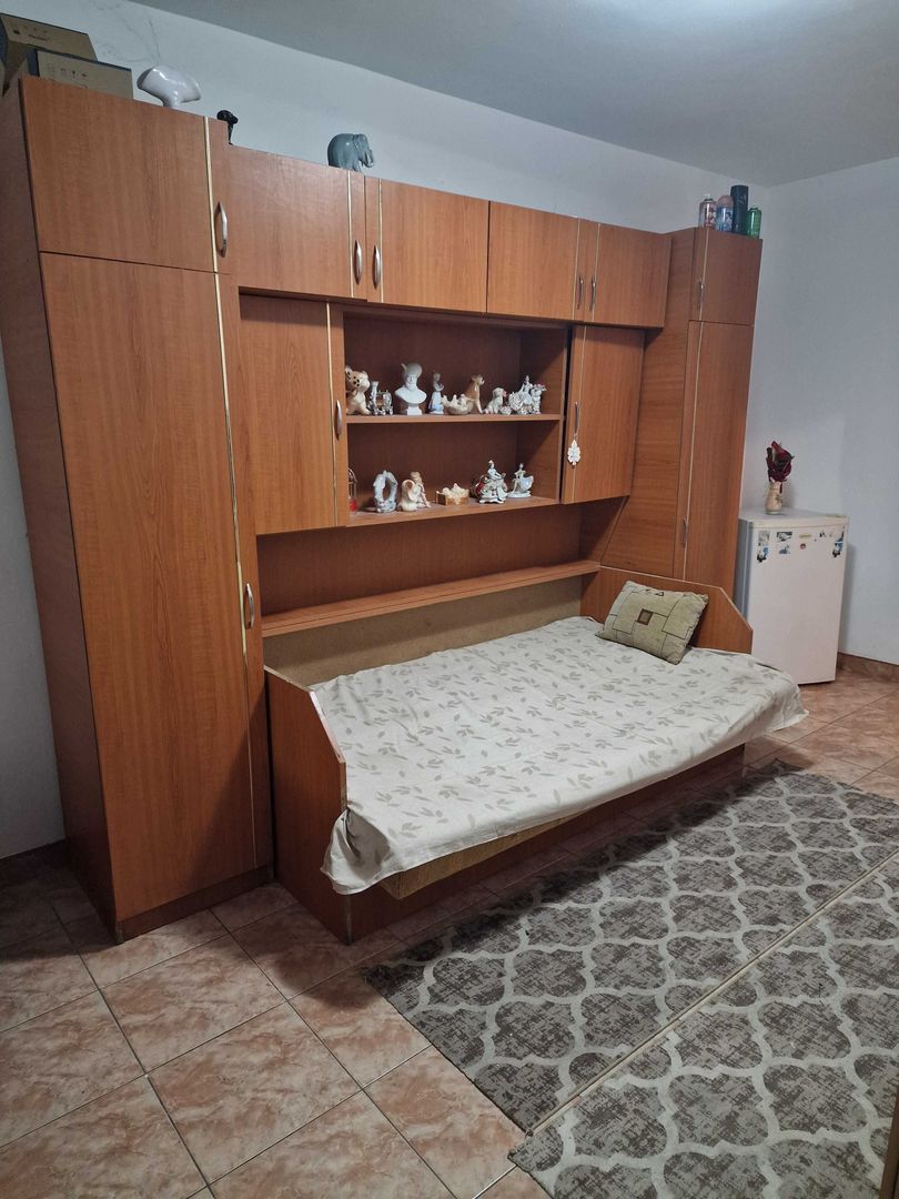 BRASADAS vinde garsoniera 21mp la etajul 4/4 pe Bd Closca. - Poză 1