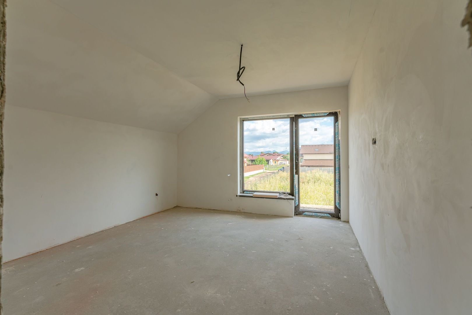 Casa individuala cu predare ''la cheie'' in Sanpetru - Poză 6