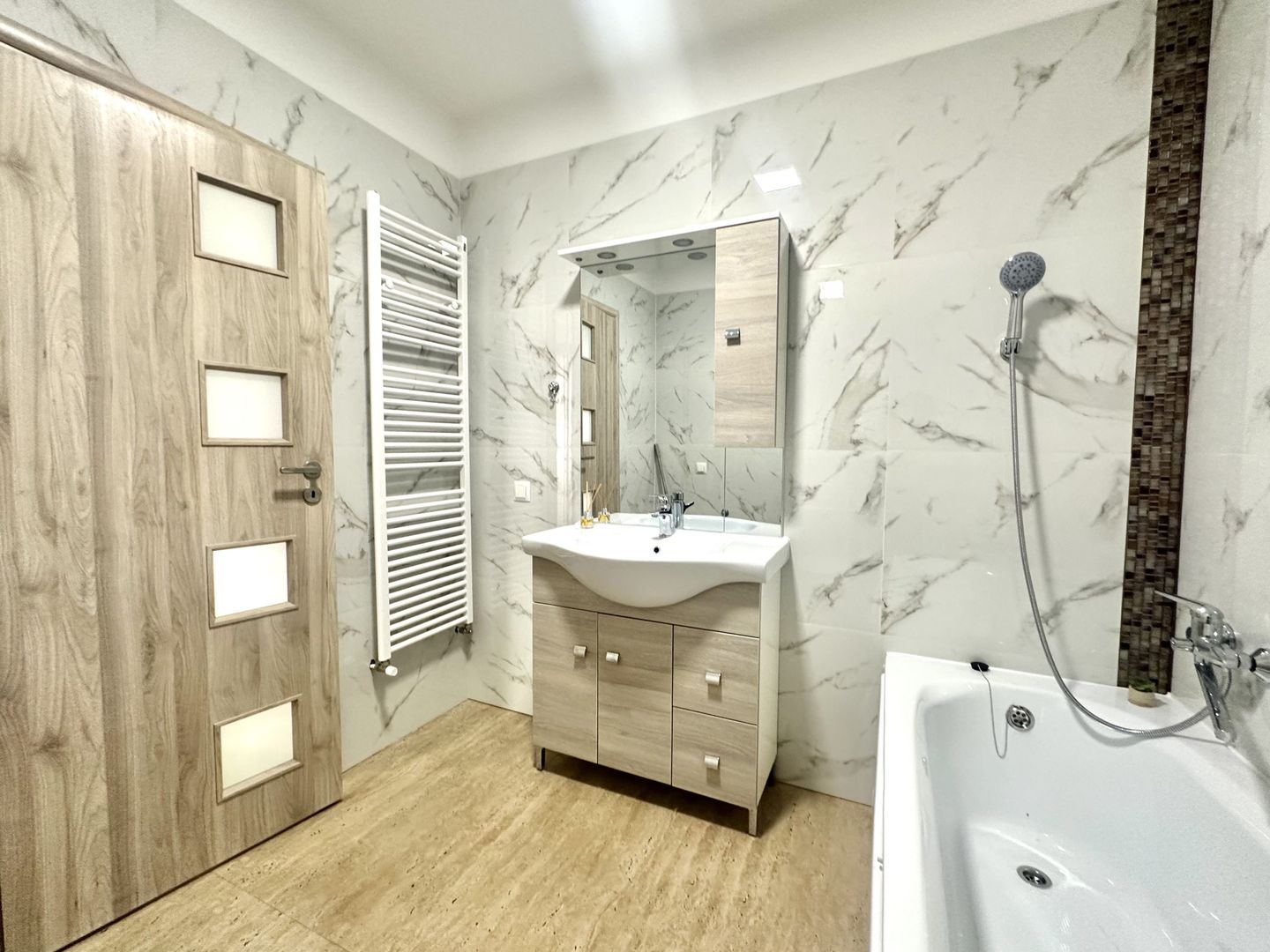 Casă tip duplex de inchiriat, Bartolomeu - Poză 9