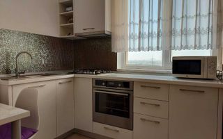 APARTAMENT 2 CAMERE – ZONA SCAFANDRI – VEDERE SUPERBĂ CĂTRE PORT - Poză 3