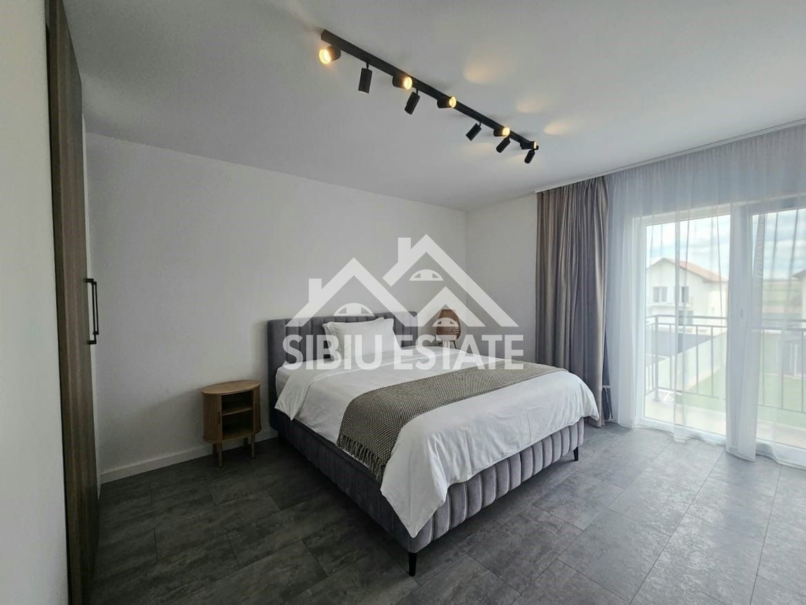 Casa individuala 5 camere, dormitor la parter - Poză 15