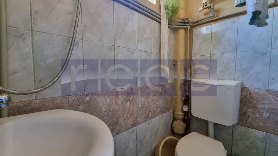 VANZARE CASA 2 CAMERE | ZONA TINERETULUI -CURTE COMUNA - Poză 8