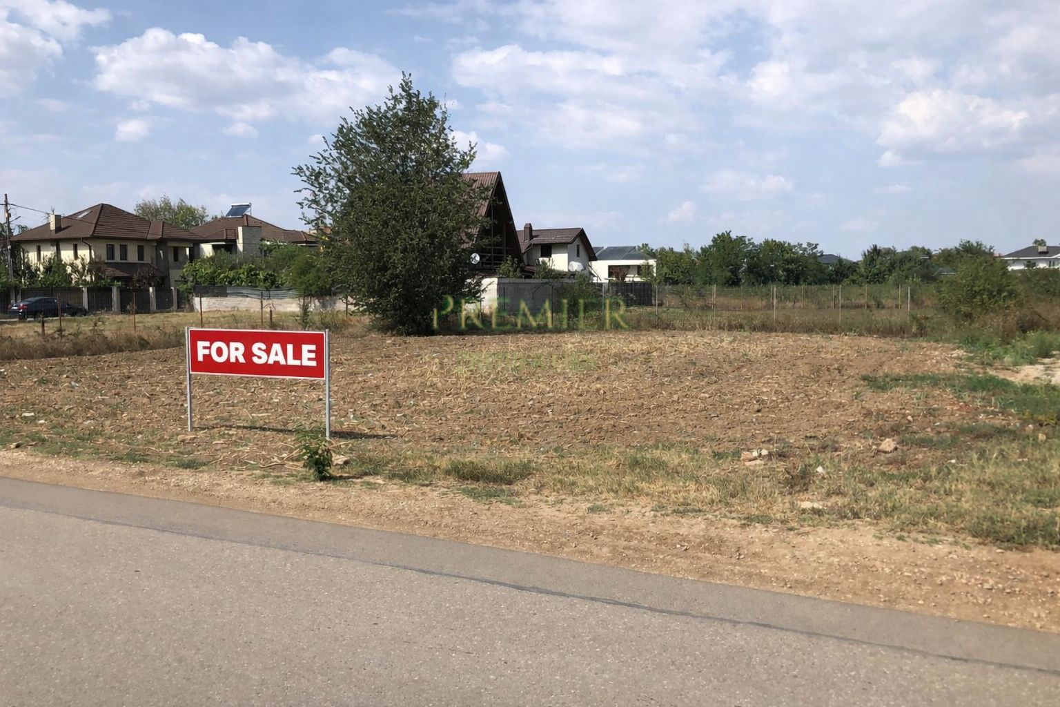 Teren de vanzare Mogosoaia 752 mp utilitati complete deschidere - Poză 1