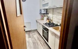 Apartament 2 camere mobilat 4/4 str Biserici Romane - Poză 3
