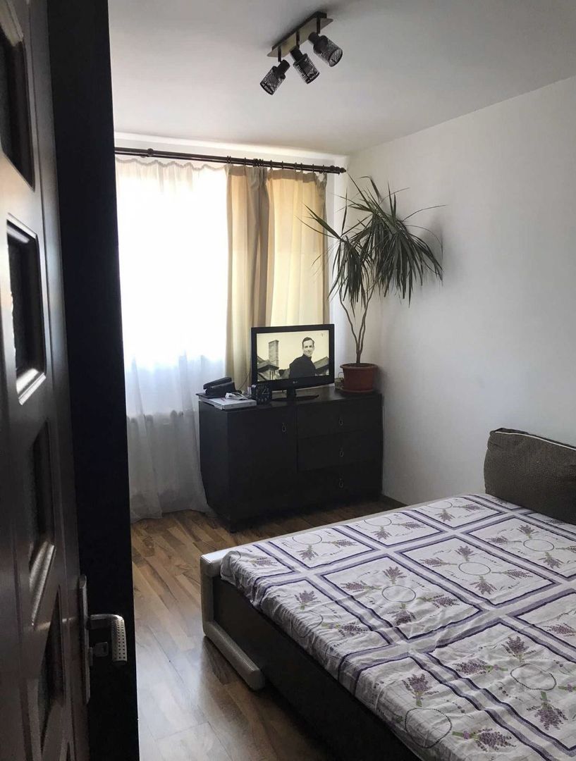 Apartament de vanzare 2 camere zona Abator - Poză 6
